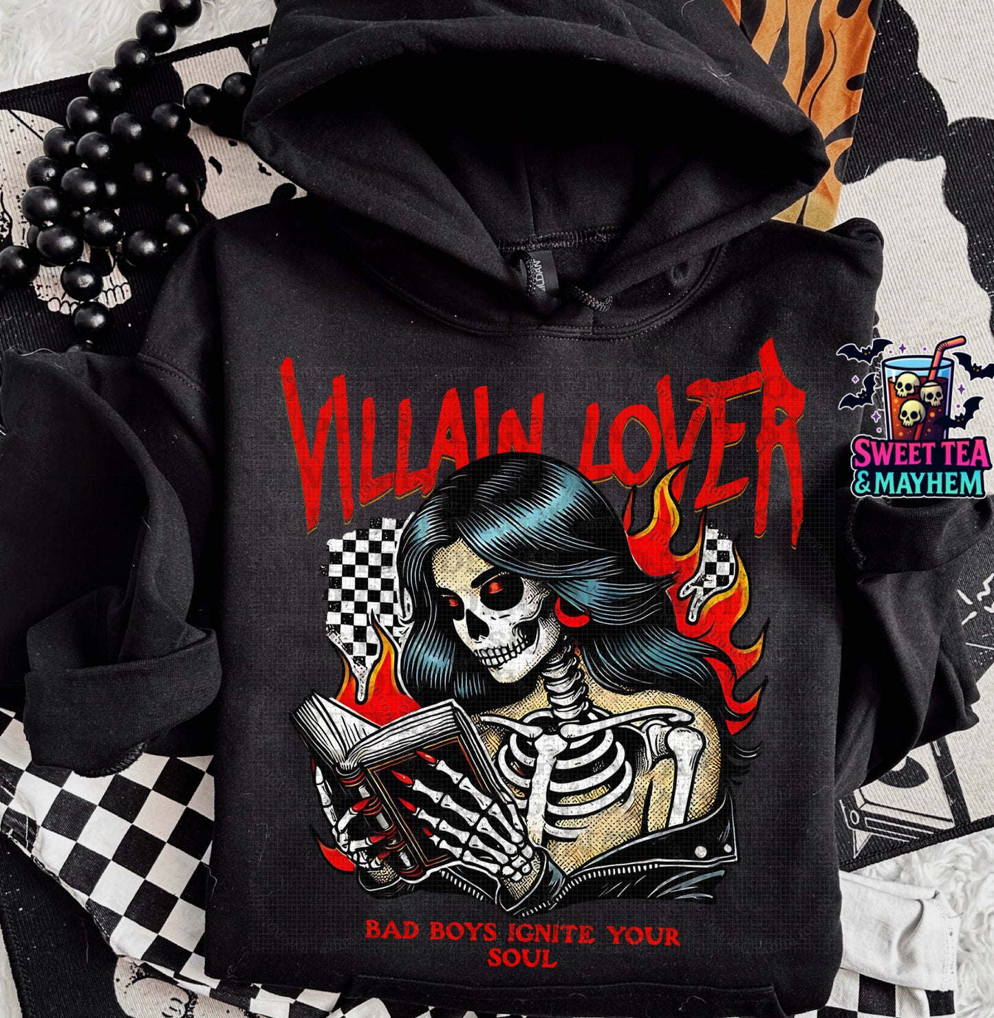 *Exclusive* Villain Lover