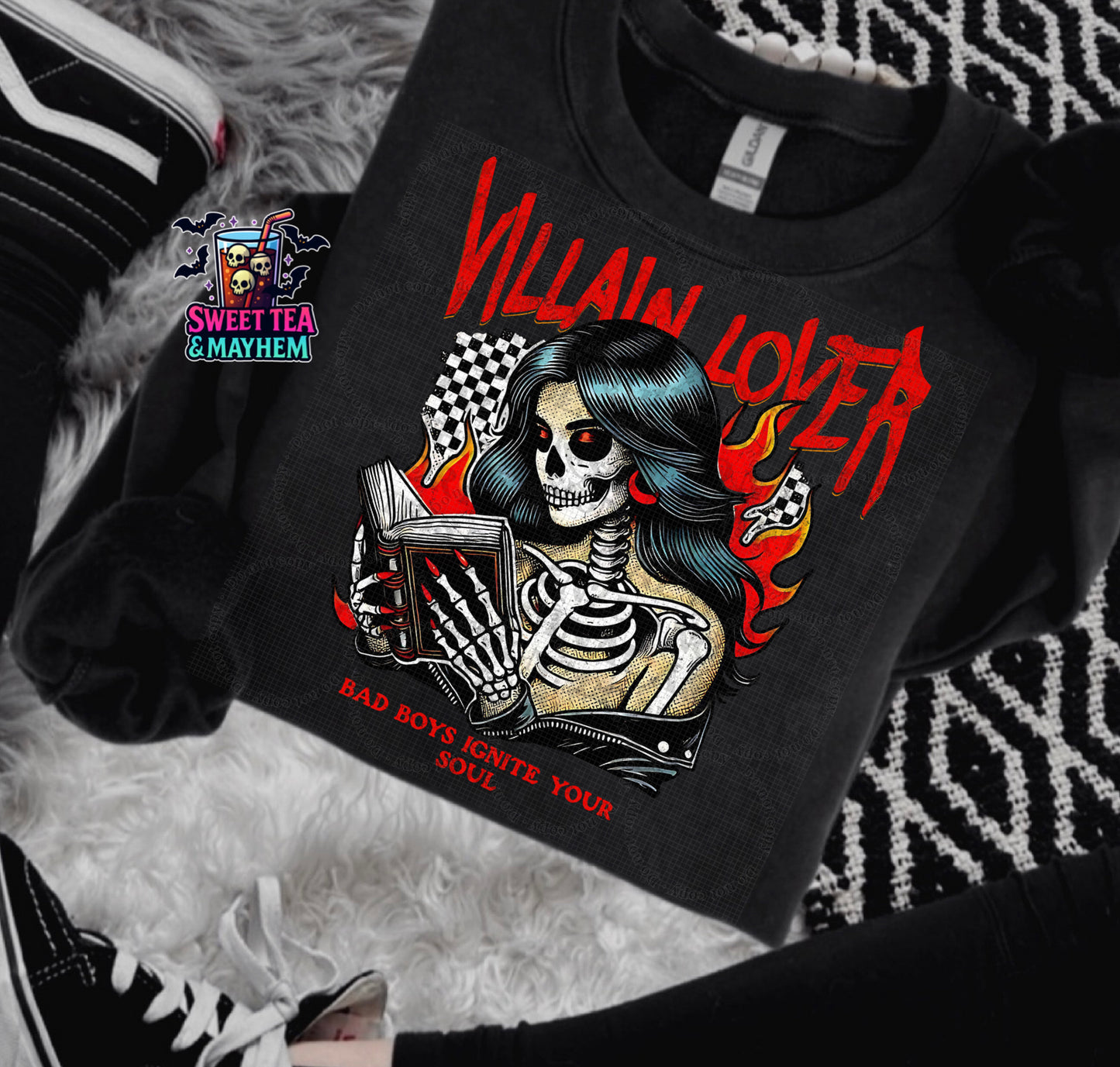 *Exclusive* Villain Lover